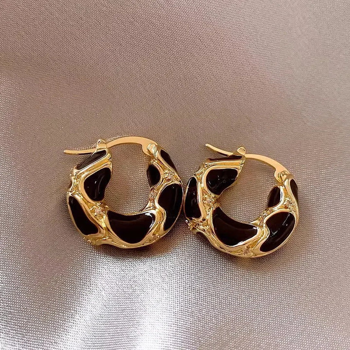 VIVIENNE™ - VINTAGE TEXTURED HOOP EARRINGS