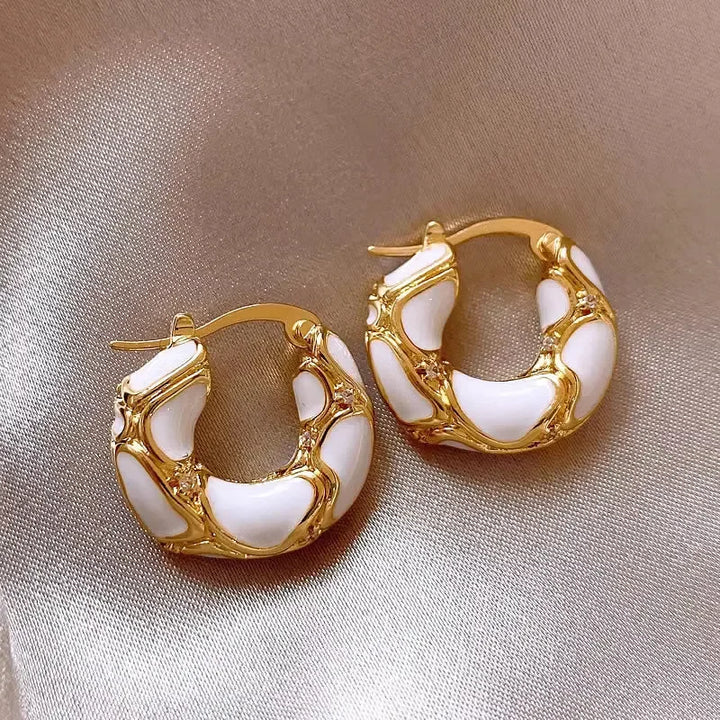 VIVIENNE™ - VINTAGE TEXTURED HOOP EARRINGS
